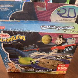 Thomas & Friends Advetures Space mission Track pack 