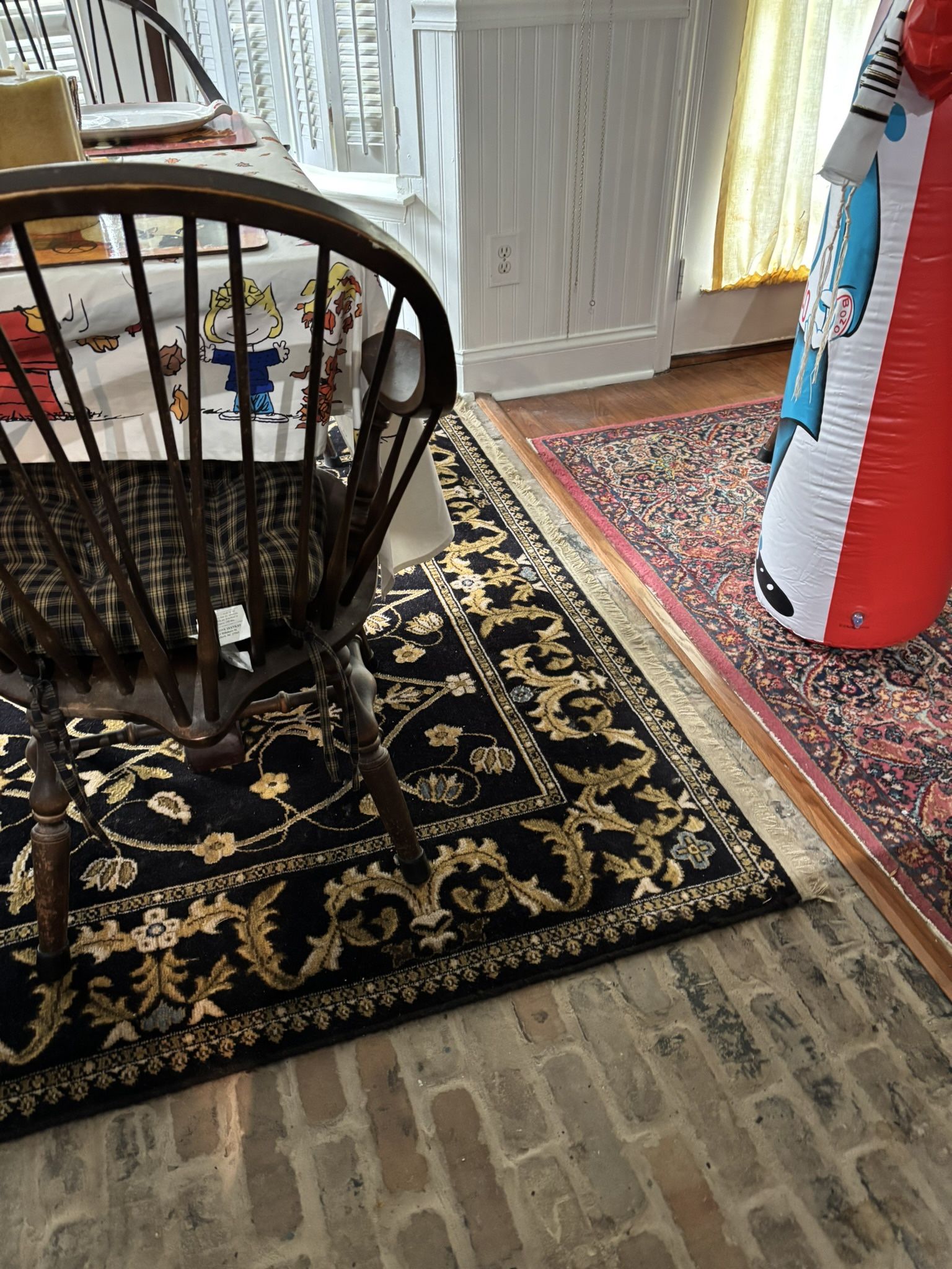 Absolutely Beautiful All Wool Karastan English Manor 5x7 Rug with Custom Pad