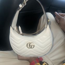 GUCCI PURSE 