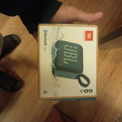 JBL GO4