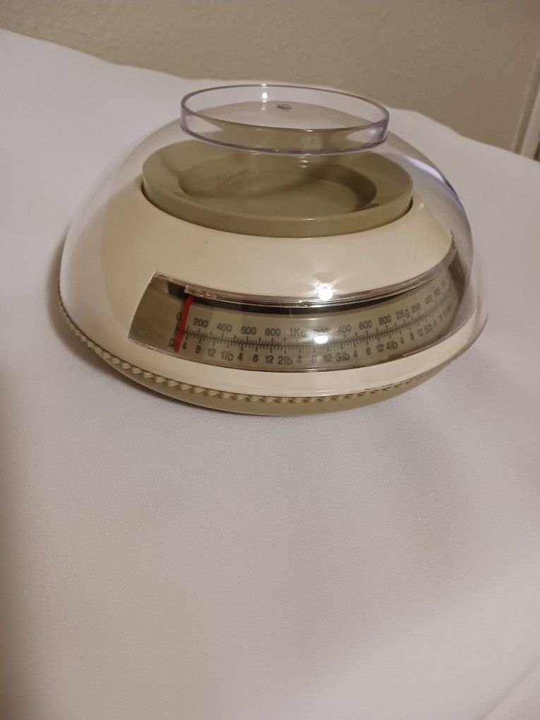 BRAND NEW KITCHEN SCALE, GOOD COOK BRAND