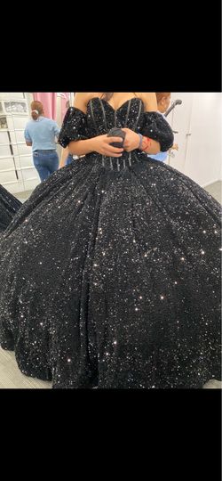 Black quince dress