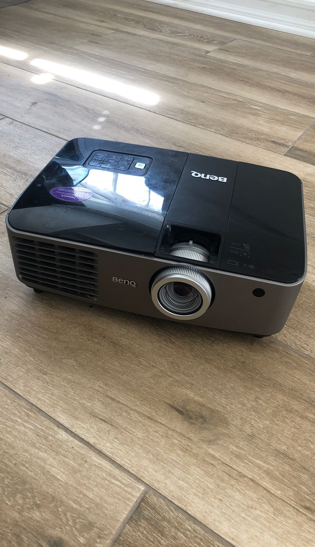 BENQ Projector with brand new lamp