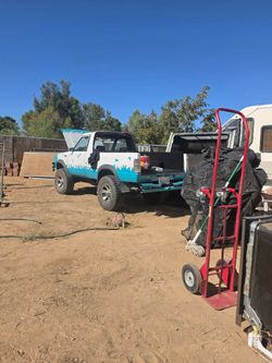 1984 Nissan Pickup