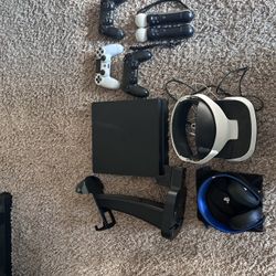 PS4 Pro with accessories NEED GONE