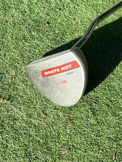 Odyssey White Hot Pro V-Line Putter