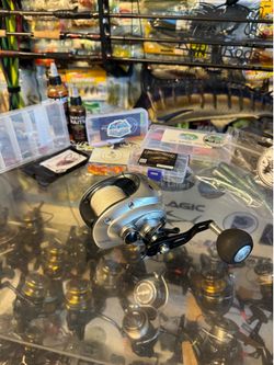 (Murrieta) Shimano Tranx 500pg salt water casting fishing reel.