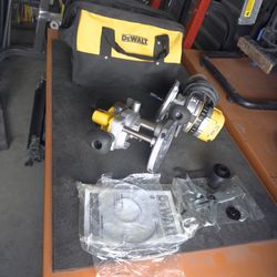 DeWalt Router