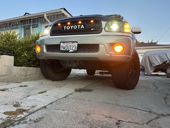 1st gen sequoia(1st gen Tundra)  fog lights