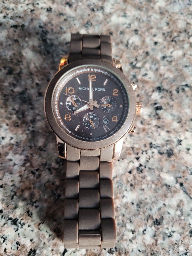 Watches Gucci, Michael Kors,American Eagle And Gametime Knicks