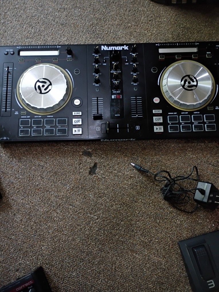 Music Gear Ex.condition Numark Mixtrack Pro 3 And More