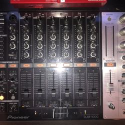 Pioneer DJM-1000 DJ Mixer