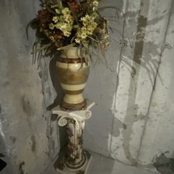 Flower Pot With Stand