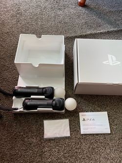 Ps4 Move controllers with box brand new