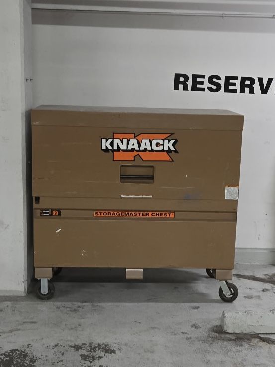 Knaack Box Tool Box