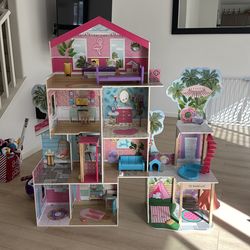 Doll house