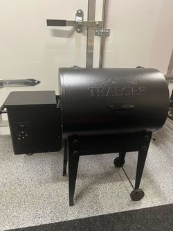 Traeger Pellet Grill Smoker