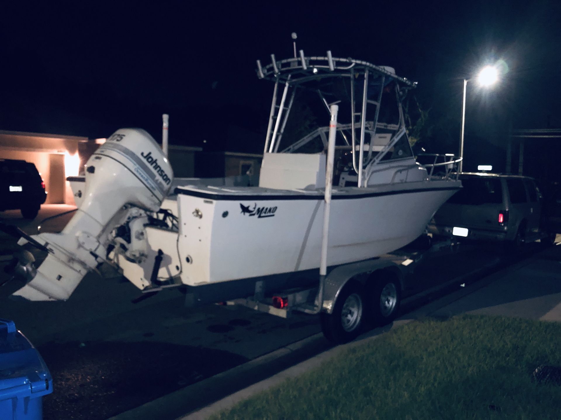 Mako Boat 1990