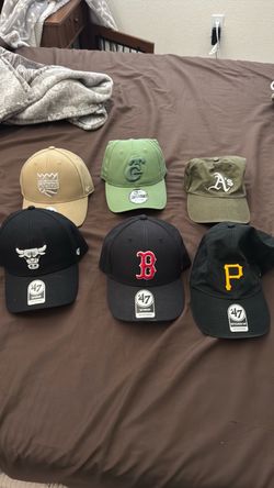 Lot of 6 Sports Team Snapback Caps