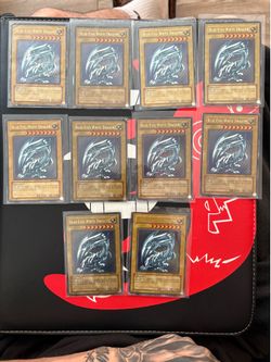 Blue eyes white dragon