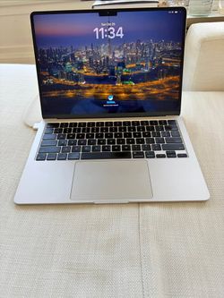 MacBook Air 13" M3 256GB Starlight, Clean