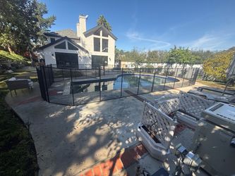 Removable safety pool fence