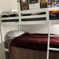 White Bunk bed
