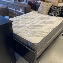 Furniture, Mattress, Boxspring, Bedframe, Chest Dresser, Mirror, Nightstand