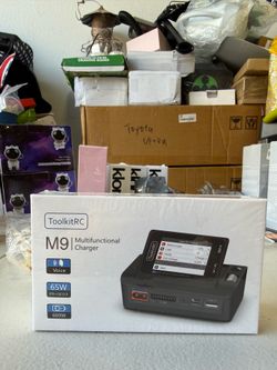 ToolkitRC M9 - M9 Multi Function LiPo DC Battery Charger, 600W