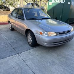 2000 Toyota Corolla