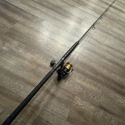 Shimano Bait Runner 6000 Graftech 8’ 10/20 Light Salt Water Fishing Combo. 