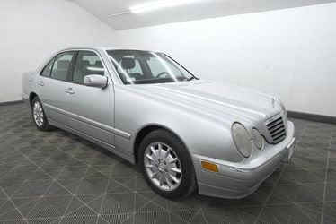 2000 Mercedes-Benz E Class