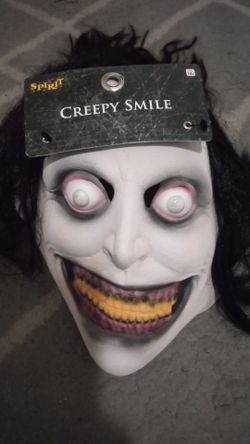 Spirit Halloween Creepy Smile Mask