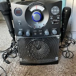 Reduced-Karaoke Machine With 2 Microphones