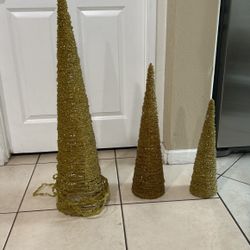 3 Xmas Trees