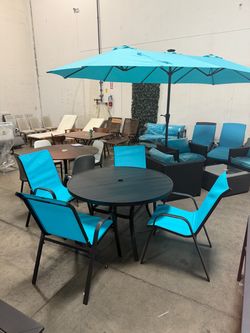 New 5pc Round 47" Outdoor Metal Dining Table with 4 stackable metal chairs