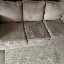 Couch/pull Out Bed 