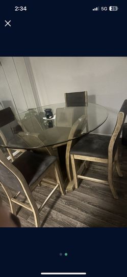Dinning Table