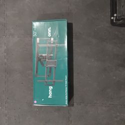 Hang on. TV Mount 50"-86"