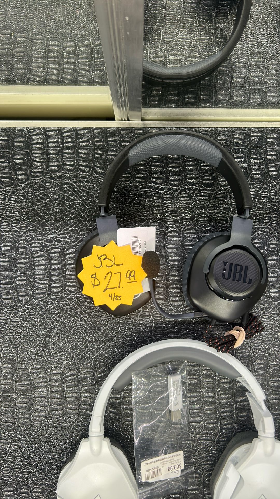 JNL headphones