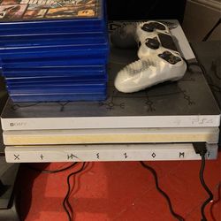 PS4 With Games And Controller