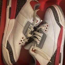 Jordan 3 Fire Reds 