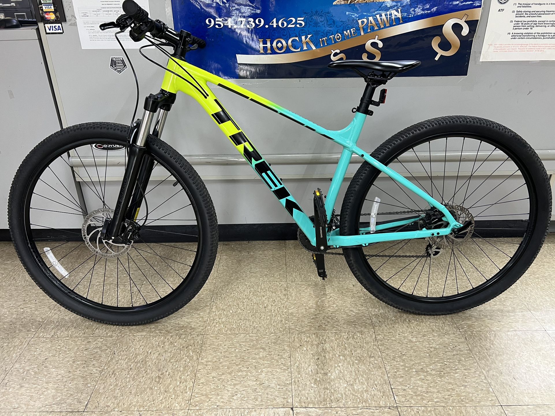 Trek Marlin 5 Gen.2 “M” 29er MTB