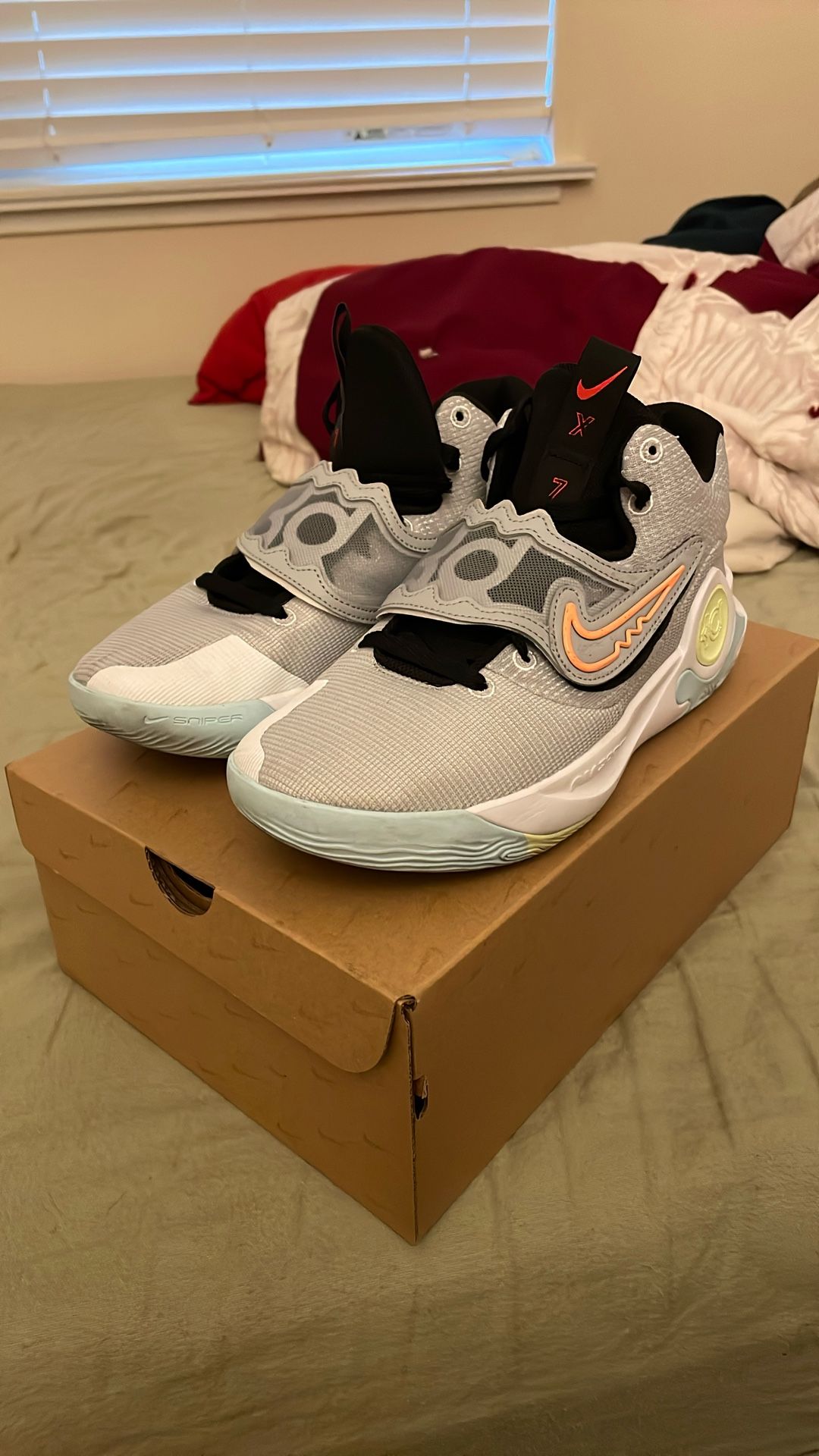 KD’s Size 10 Men