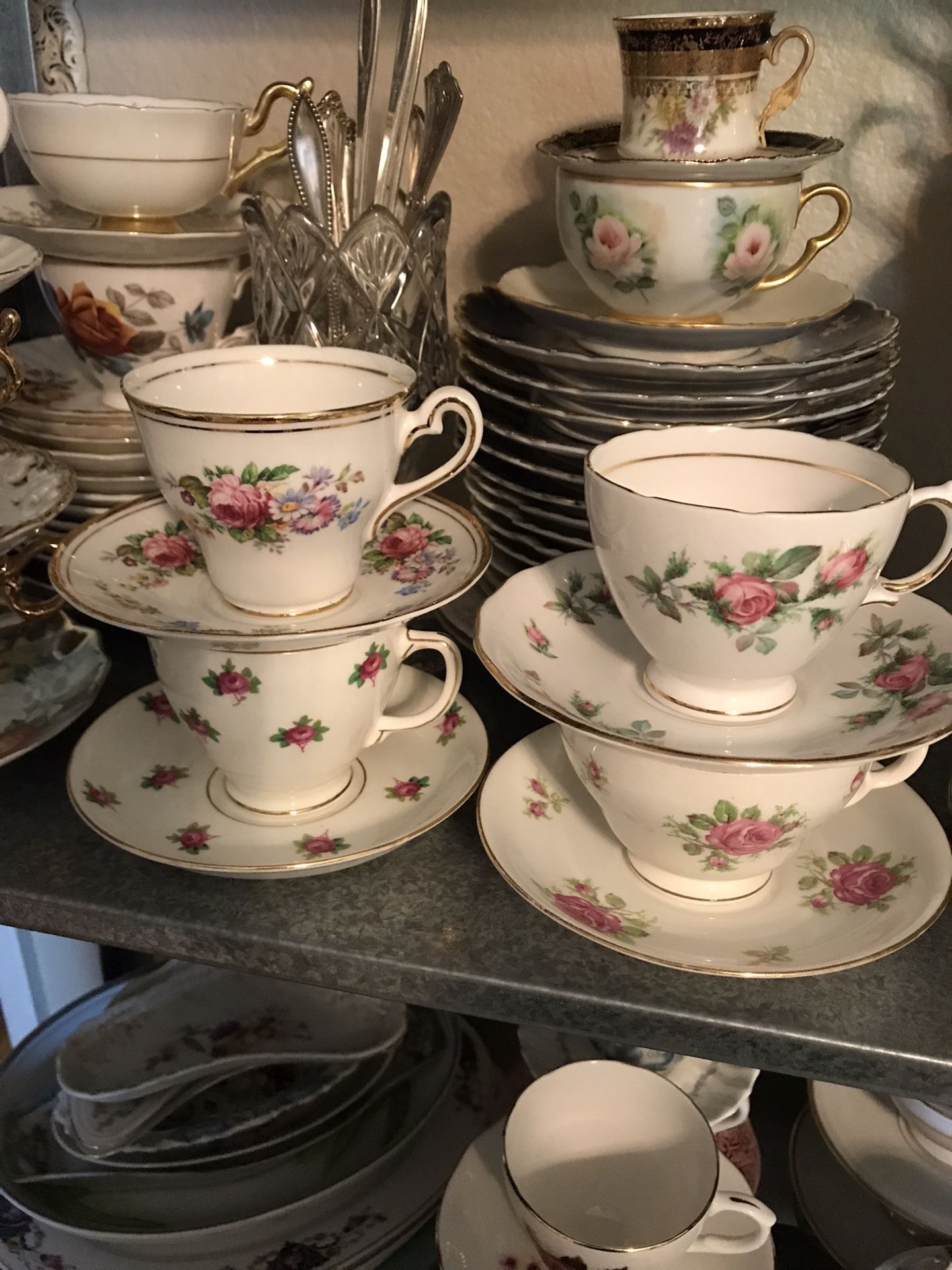 Vintage Teacups & Teapots ..Tea Parties🌸🍃