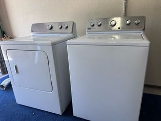 Maytag washer and dryer set- both work good no issues(hoses included)