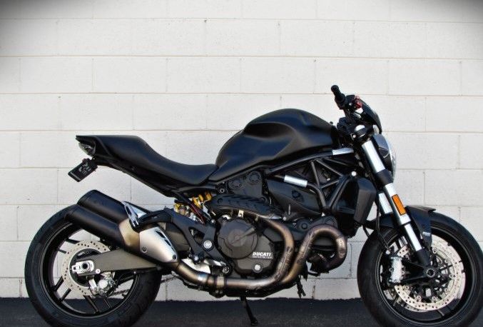 2015 Ducati Monster 821 Black
