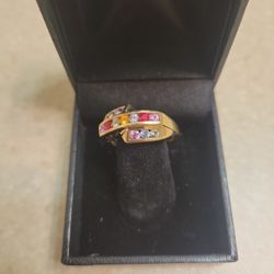 10 K Gold Ring.  Weight Is 3.2 Grams