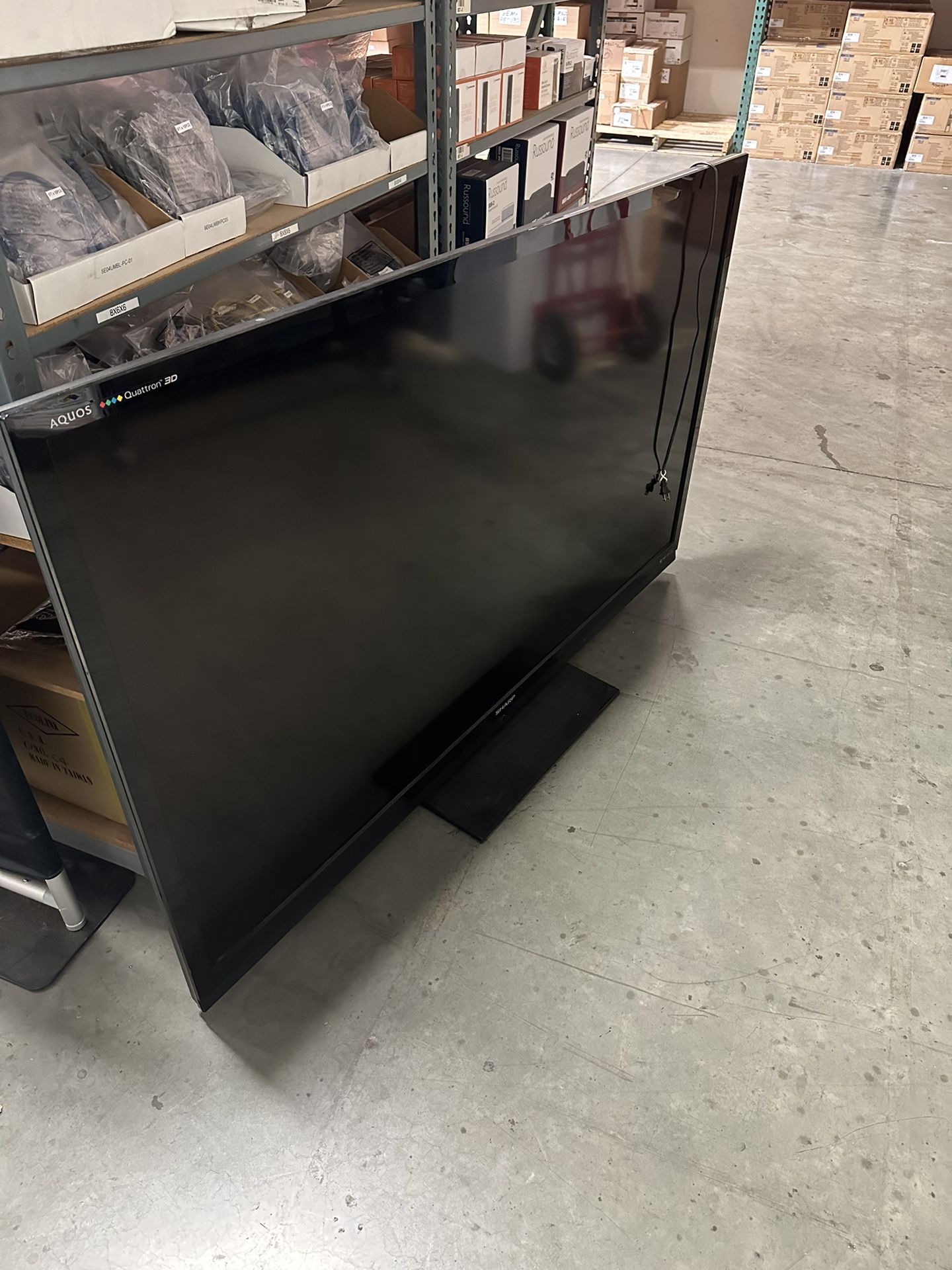 70 INCH SMART TV (SHARP)