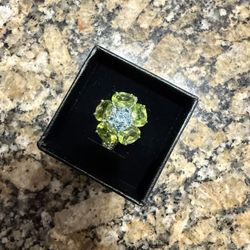 Peridot And Swiss Blue Topaz .925 Silver Ring
